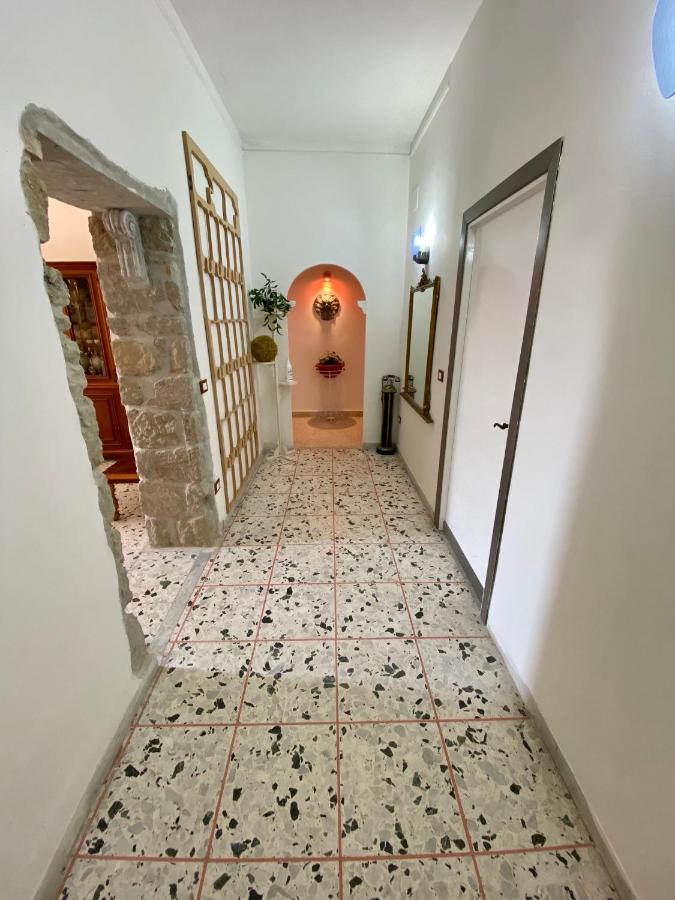 Happy Days Terracina Bed and Breakfast Buitenkant foto